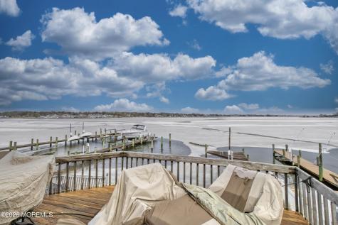 592 Kingfisher Circle Brick NJ 08723