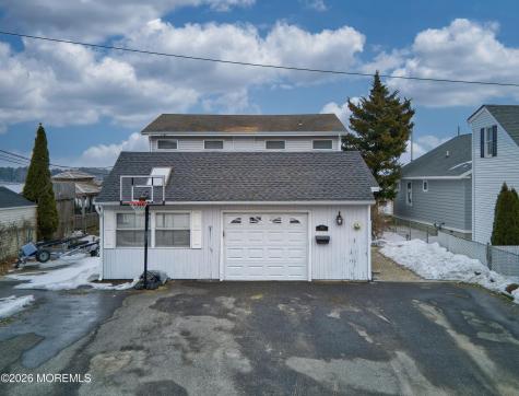 592 Kingfisher Circle Brick NJ 08723