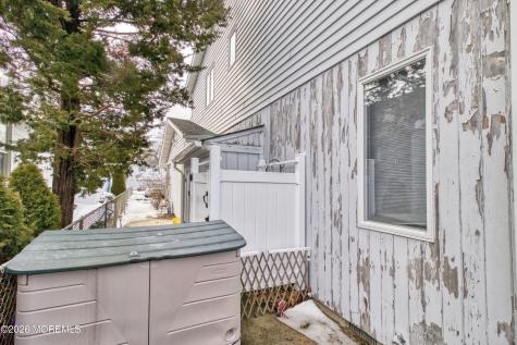 592 Kingfisher Circle Brick NJ 08723