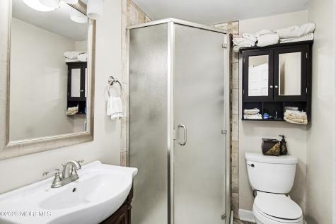 592 Kingfisher Circle Brick NJ 08723
