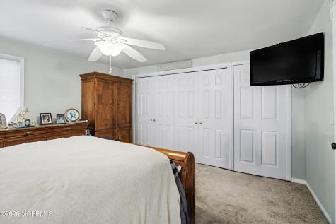 592 Kingfisher Circle Brick NJ 08723