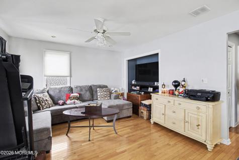 592 Kingfisher Circle Brick NJ 08723