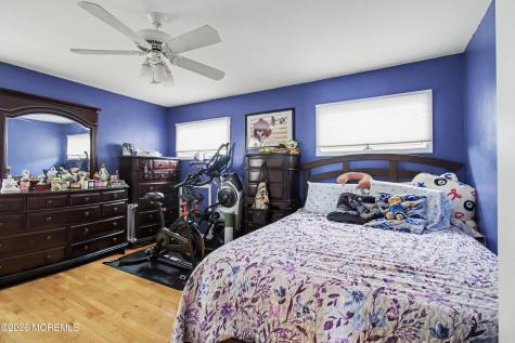 592 Kingfisher Circle Brick NJ 08723