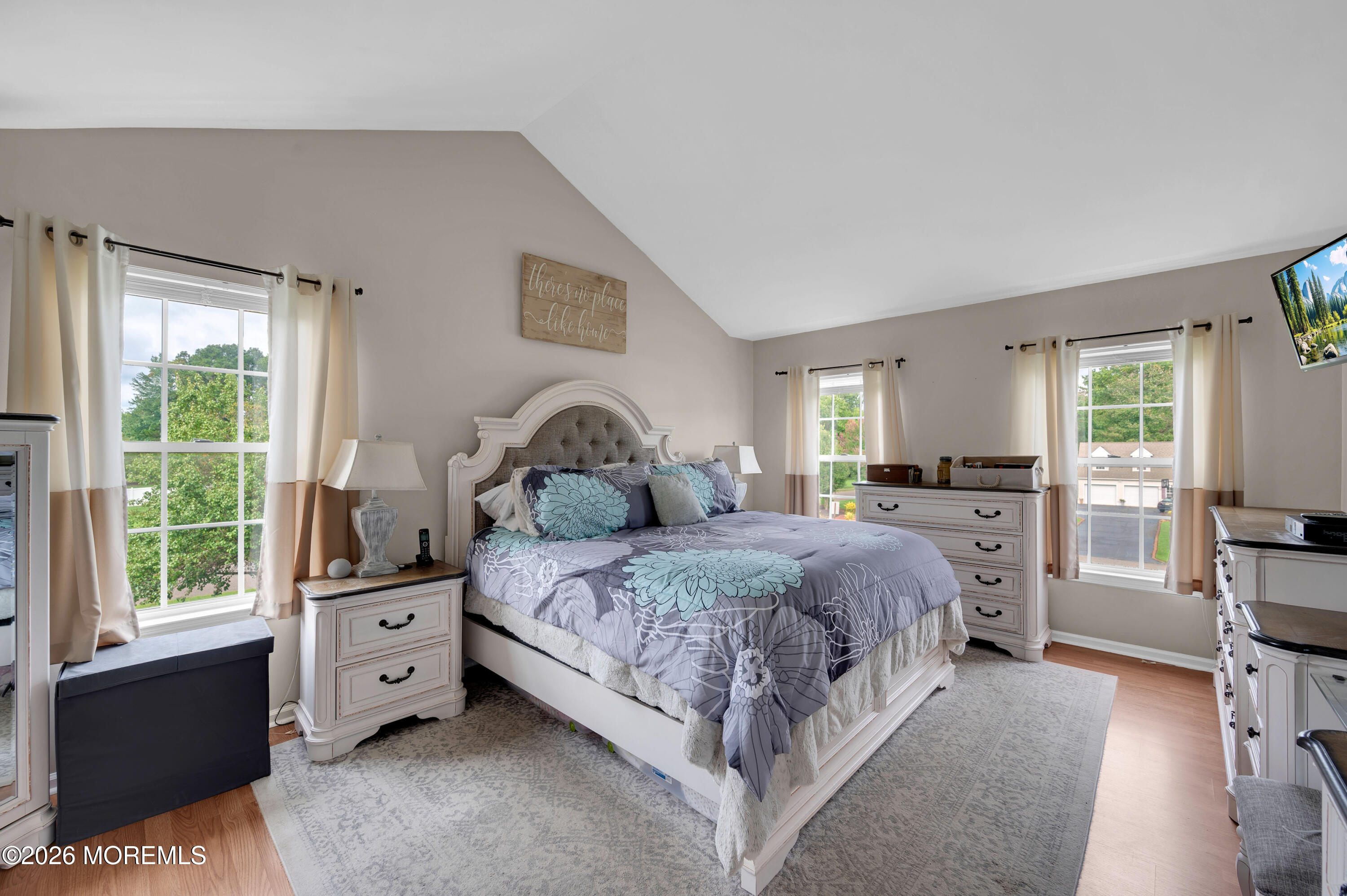 1 Blue Jay Court Jackson NJ 08527