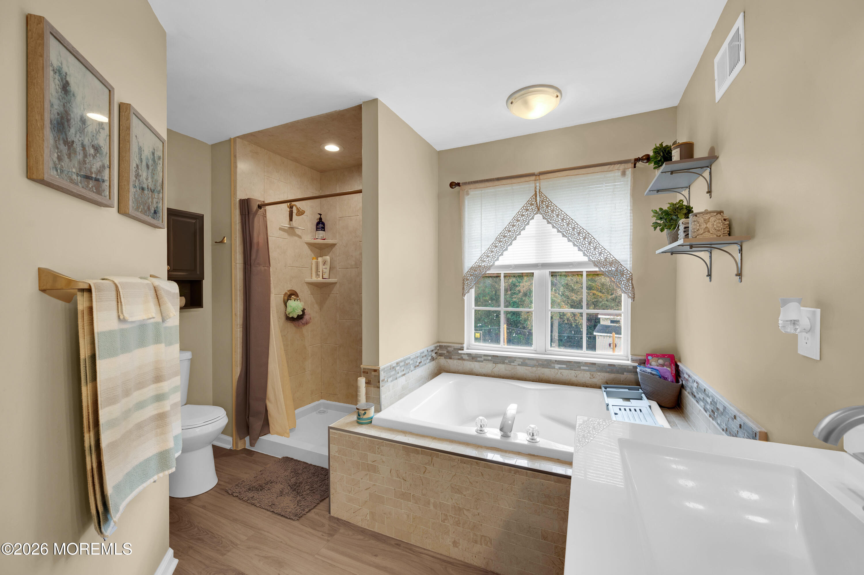 1 Blue Jay Court Jackson NJ 08527