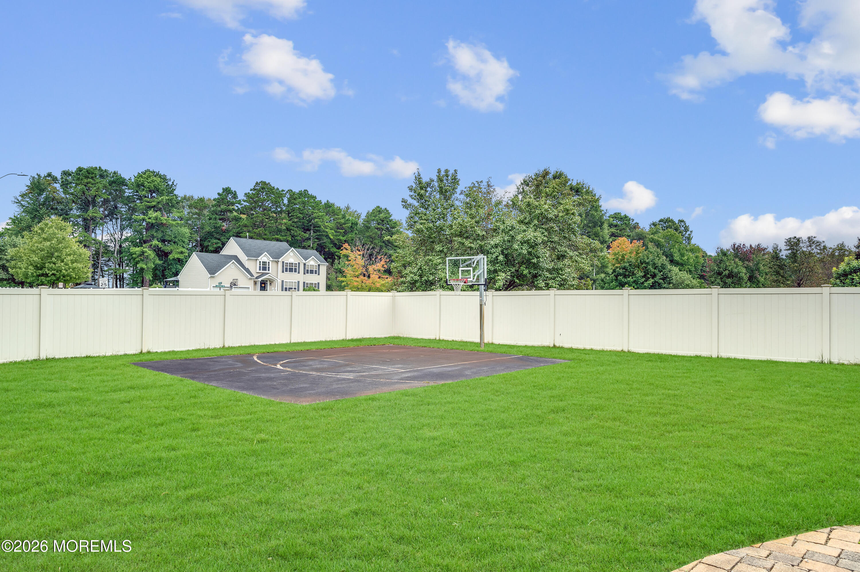 1 Blue Jay Court Jackson NJ 08527