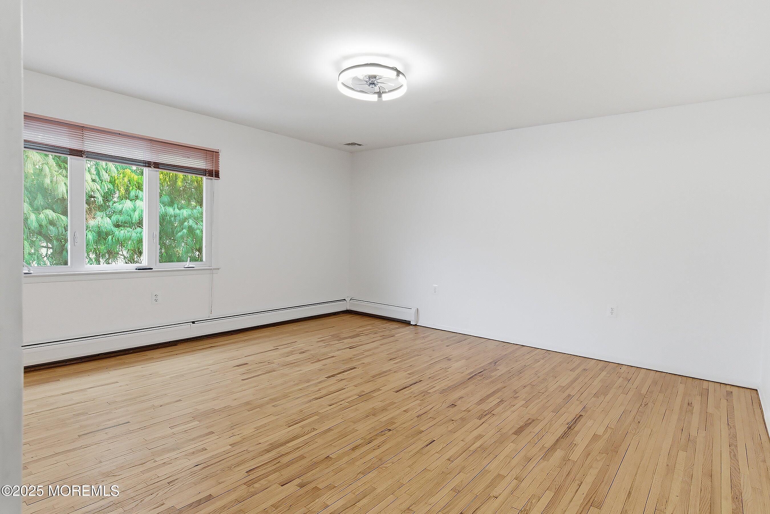 5 Washington Avenue Morganville NJ 07751