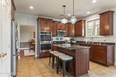 7 Green Springs Way Freehold NJ 07728