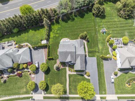 7 Green Springs Way Freehold NJ 07728