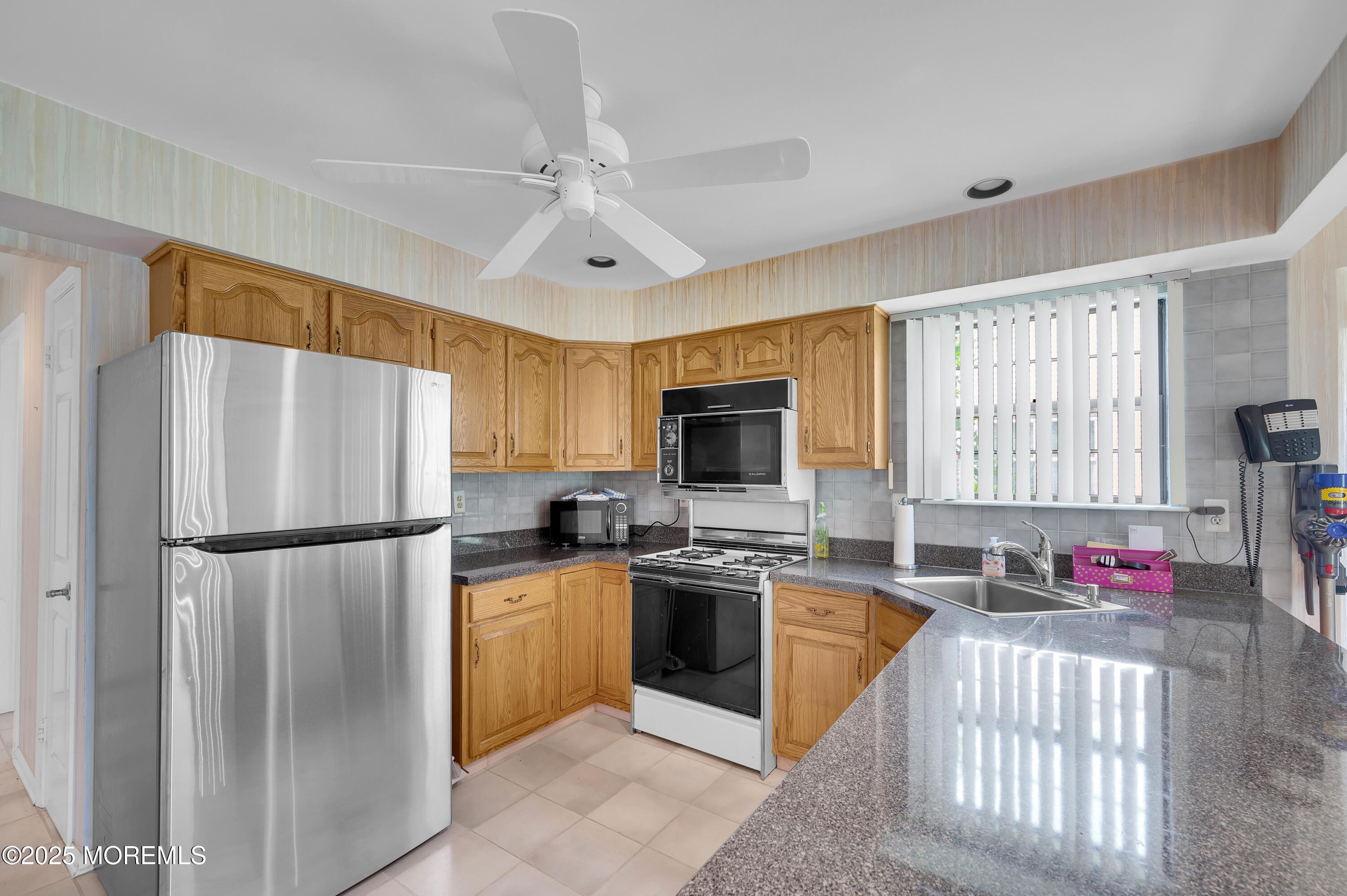 17 Suffolk Way Marlboro NJ 07746