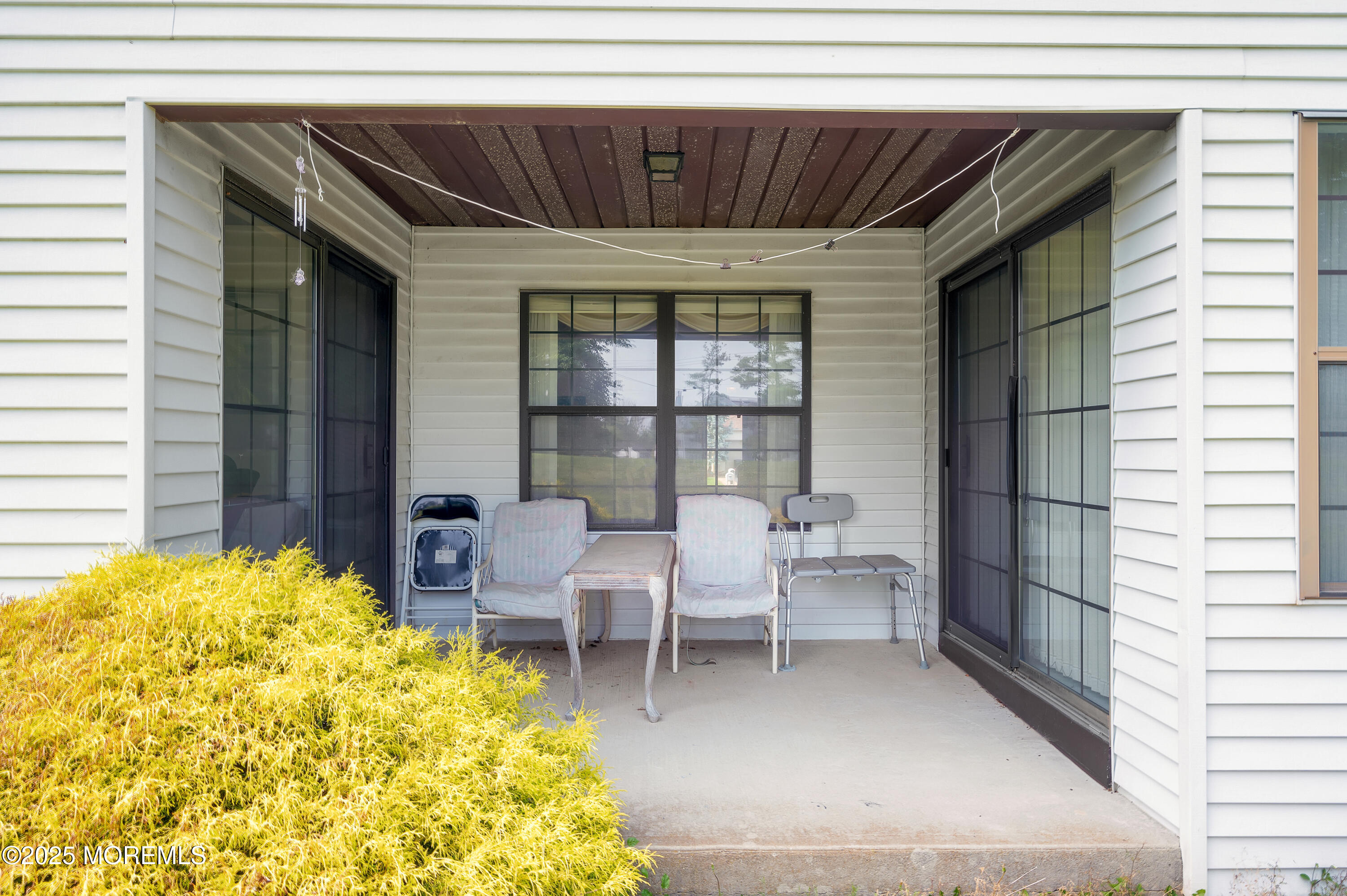 17 Suffolk Way Marlboro NJ 07746