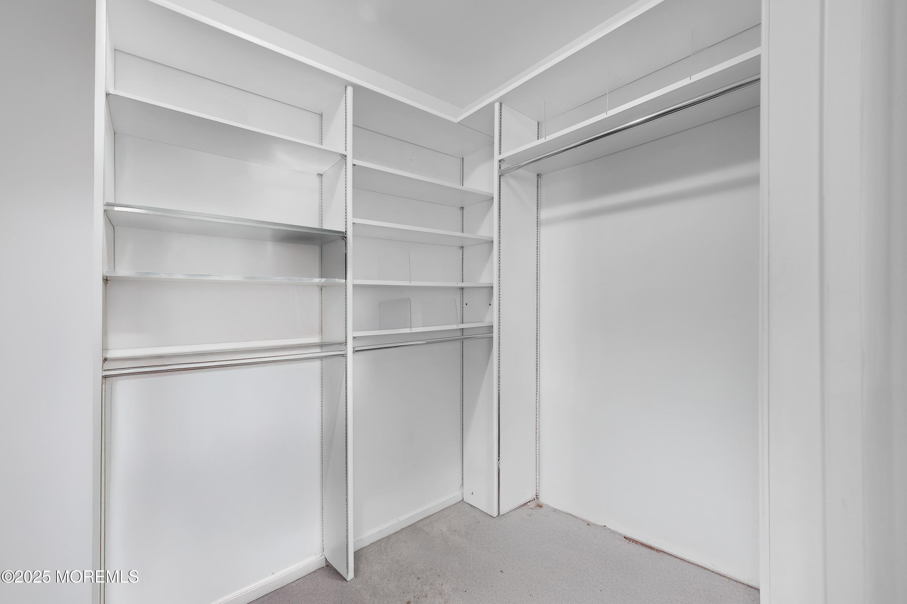 17 Suffolk Way Marlboro NJ 07746