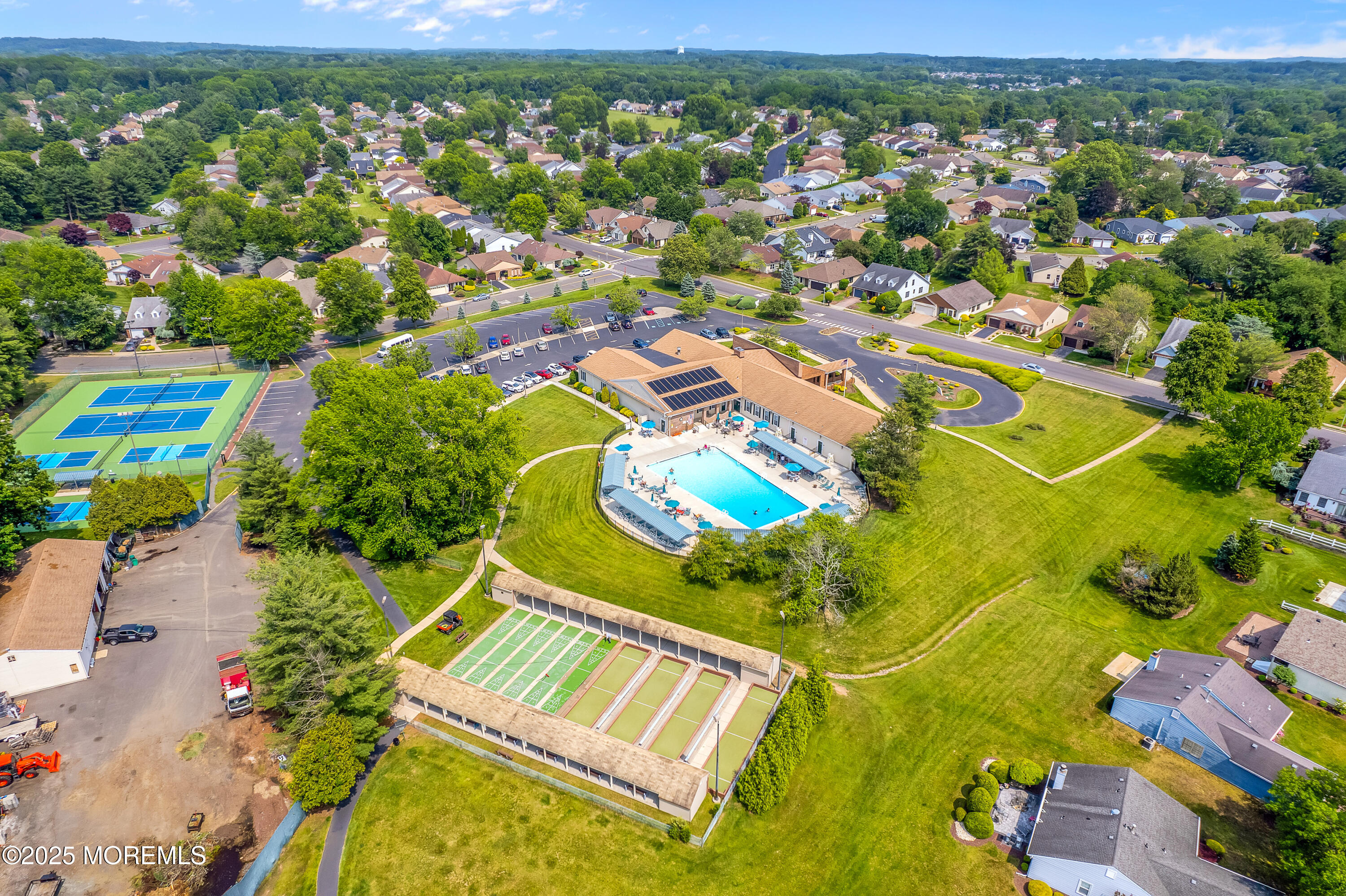 17 Suffolk Way Marlboro NJ 07746