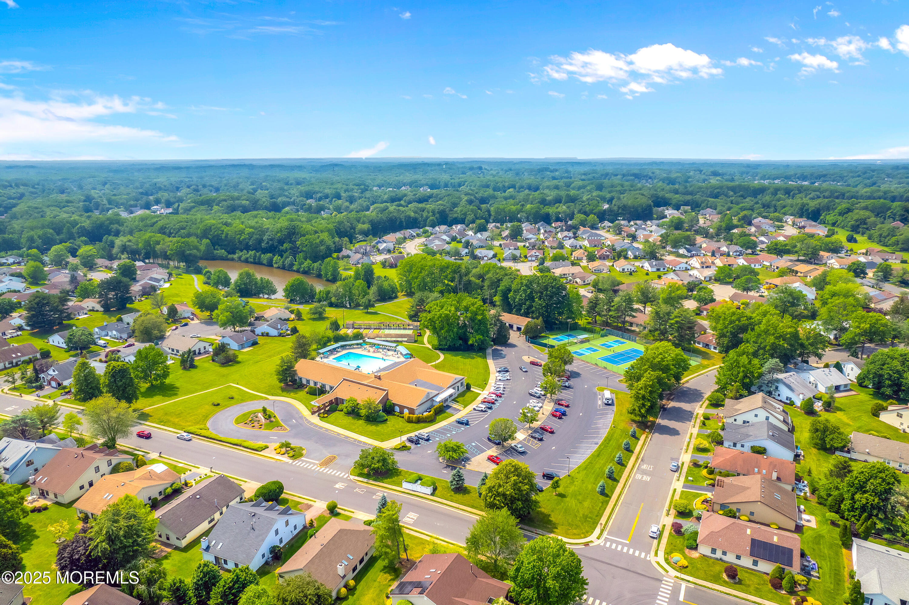 17 Suffolk Way Marlboro NJ 07746