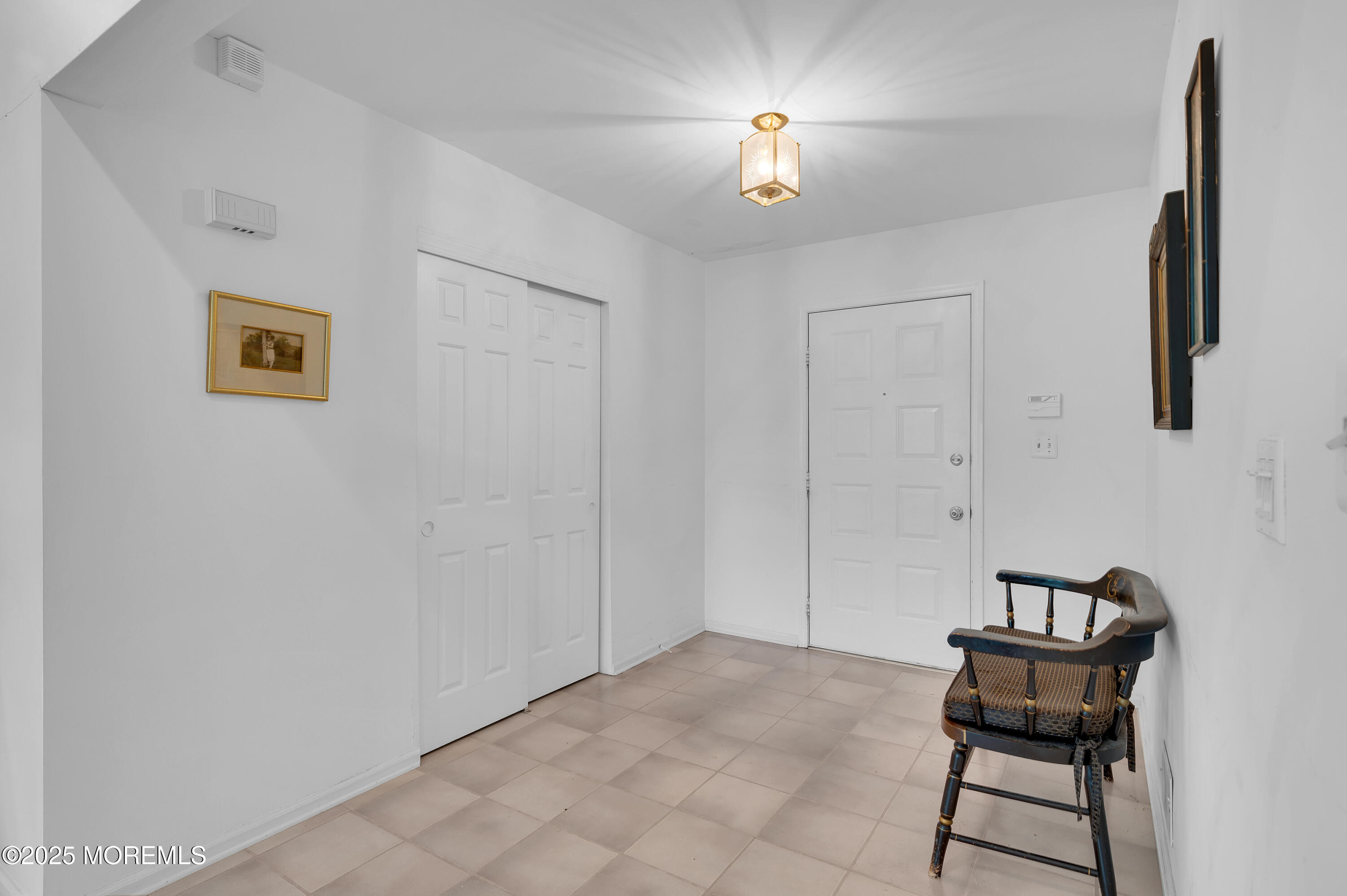 17 Suffolk Way Marlboro NJ 07746