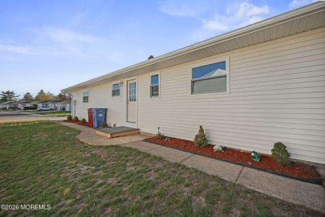 114 Barbuda Street Toms River NJ 08757