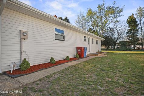 114 Barbuda Street Toms River NJ 08757