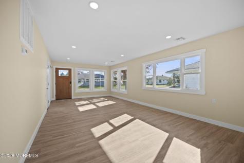 114 Barbuda Street Toms River NJ 08757