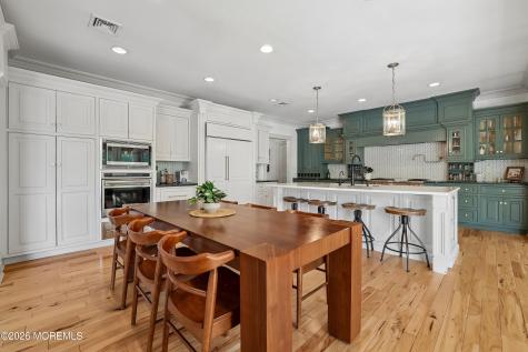 92 Tulip Lane Colts Neck NJ 07722