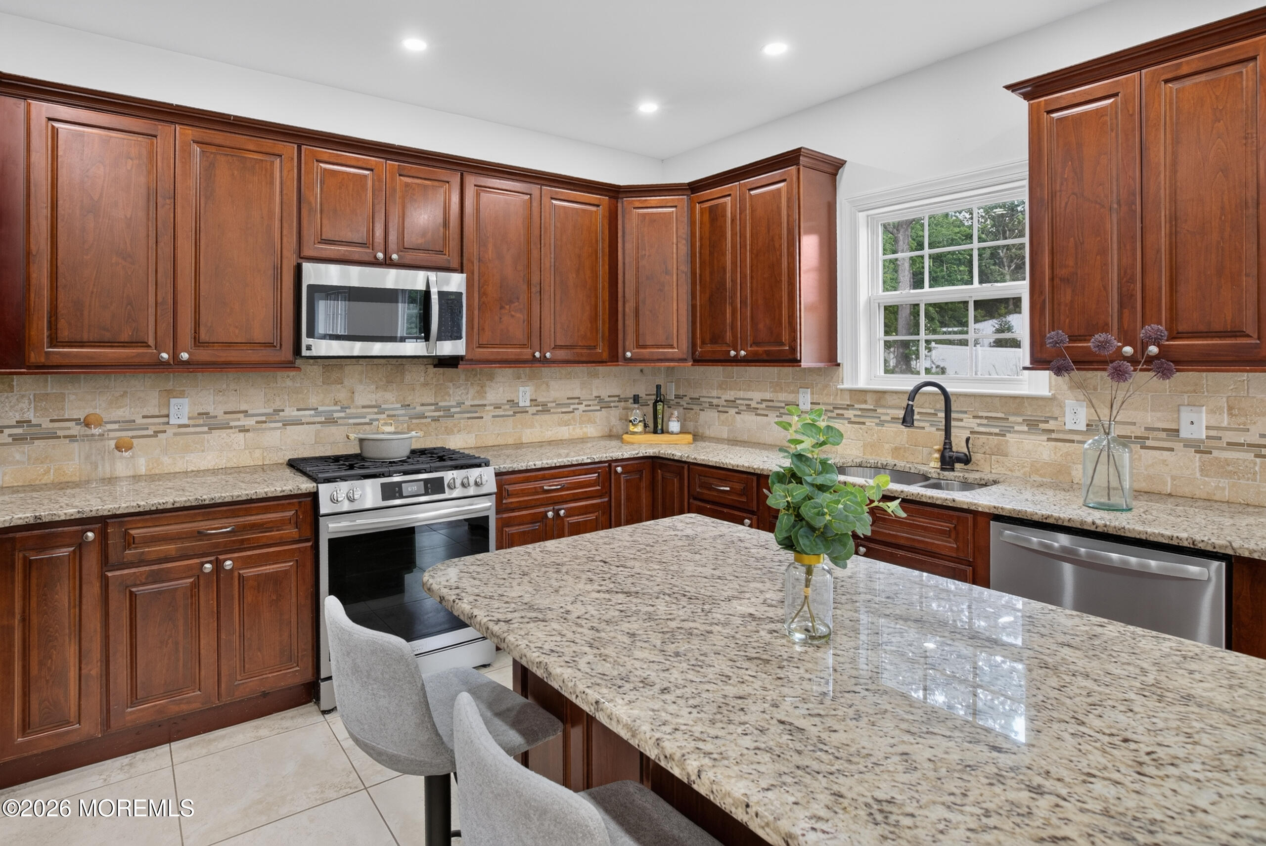 893 Lakehurst Avenue Jackson NJ 08527