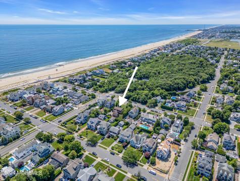107 Philadelphia Boulevard Sea Girt NJ 08750