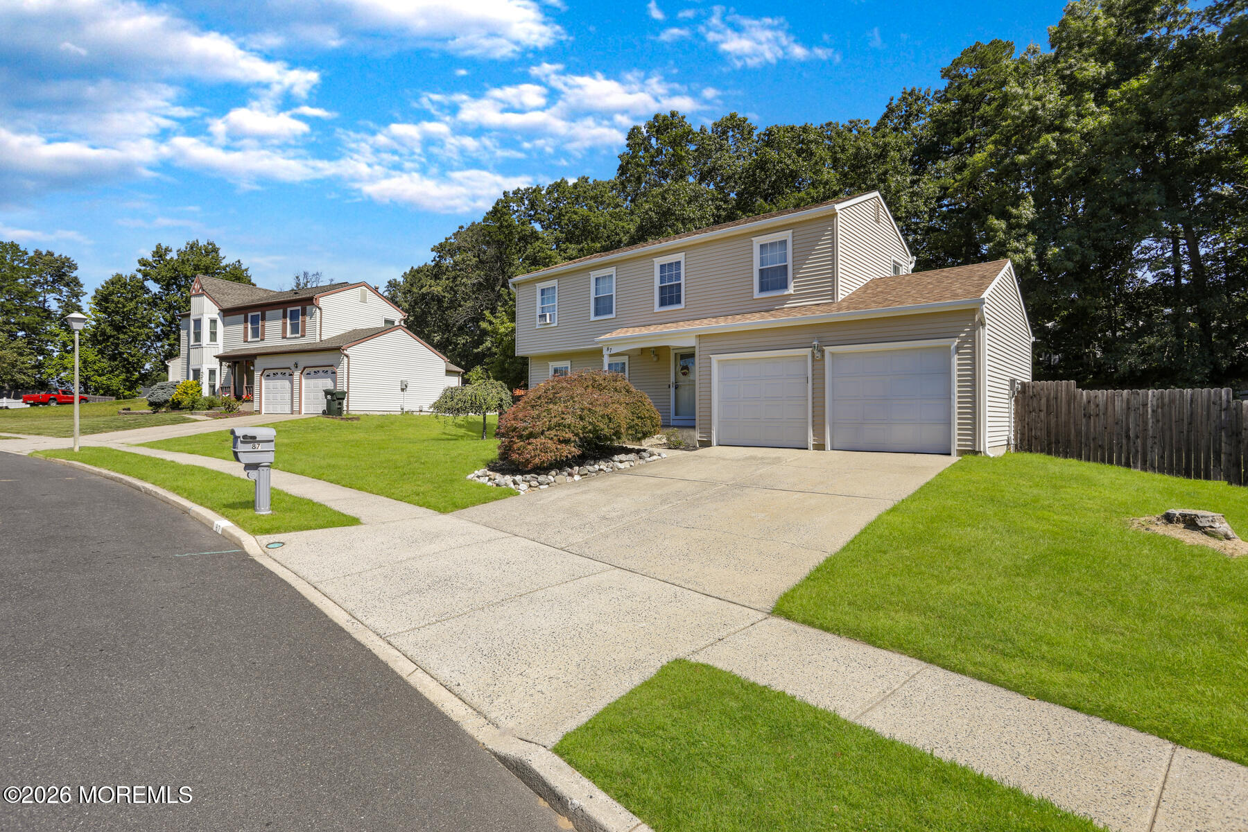 87 Concord Circle Howell NJ 07731