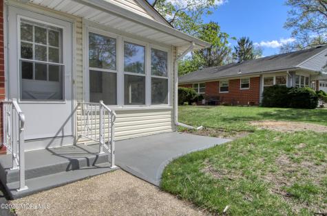 1 Wintergreen Lane Whiting NJ 08759