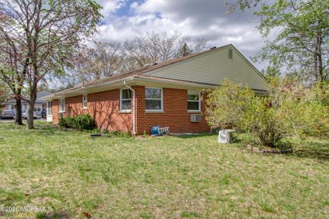 1 Wintergreen Lane Whiting NJ 08759