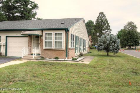 4-B Ivy Street Whiting NJ 08759