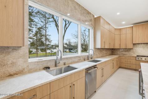 152 Ampere Avenue Ocean Twp NJ 07755