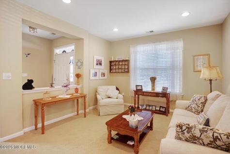 10 Harbor Place Barnegat NJ 08005