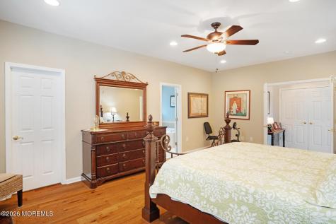 10 Harbor Place Barnegat NJ 08005