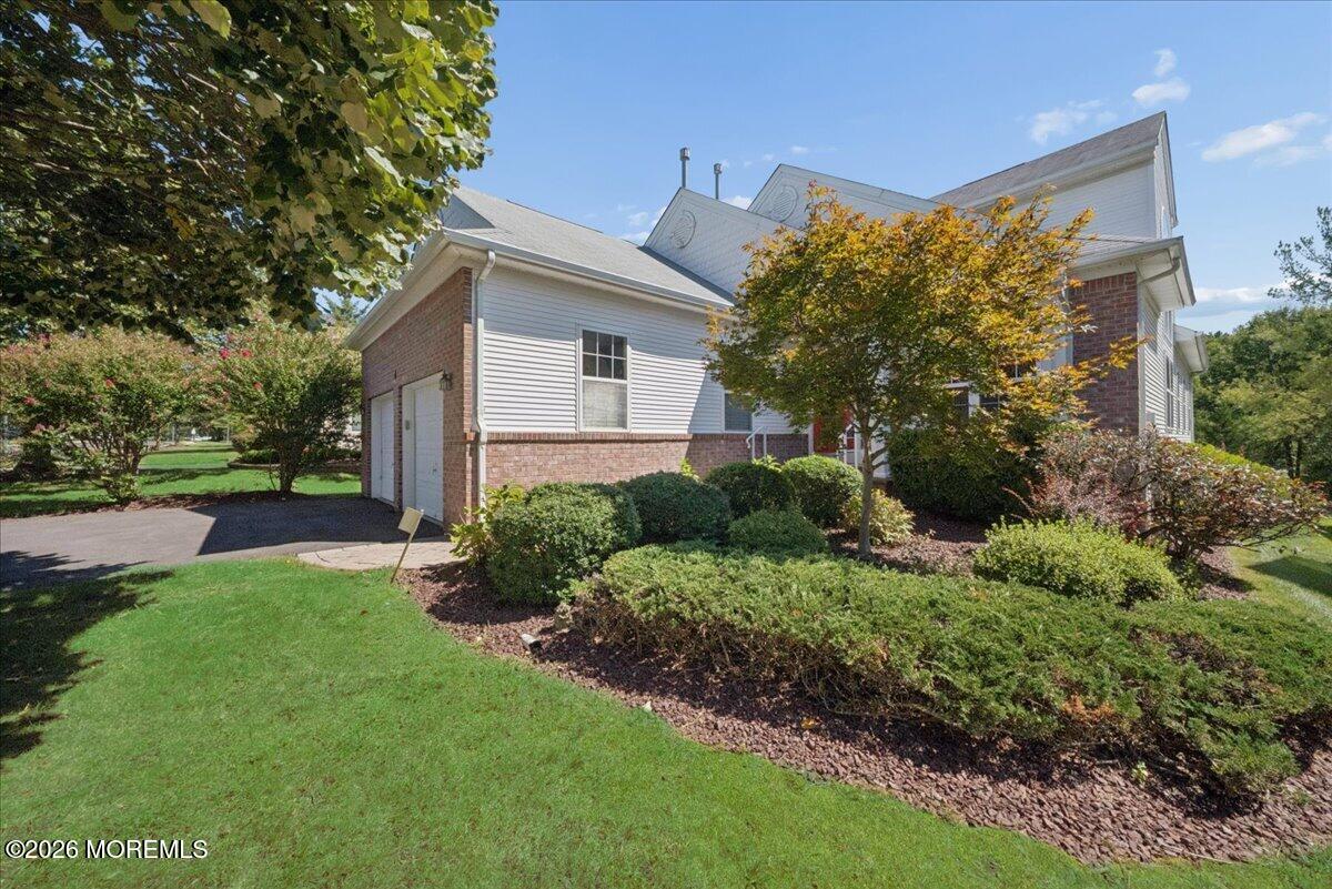 4 Gainsborough Court Manalapan NJ 07726
