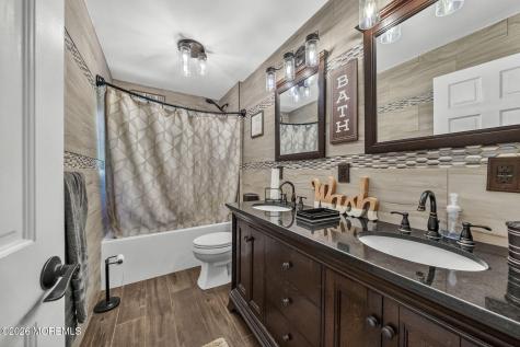 24 Eliot Road Manalapan NJ 07726