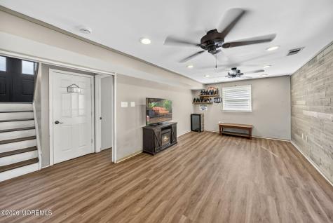 24 Eliot Road Manalapan NJ 07726