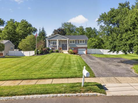 24 Eliot Road Manalapan NJ 07726