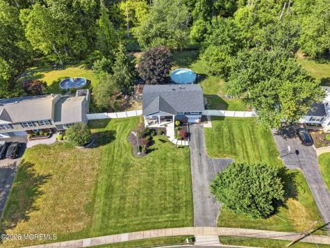 24 Eliot Road Manalapan NJ 07726