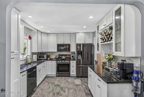24 Eliot Road Manalapan NJ 07726