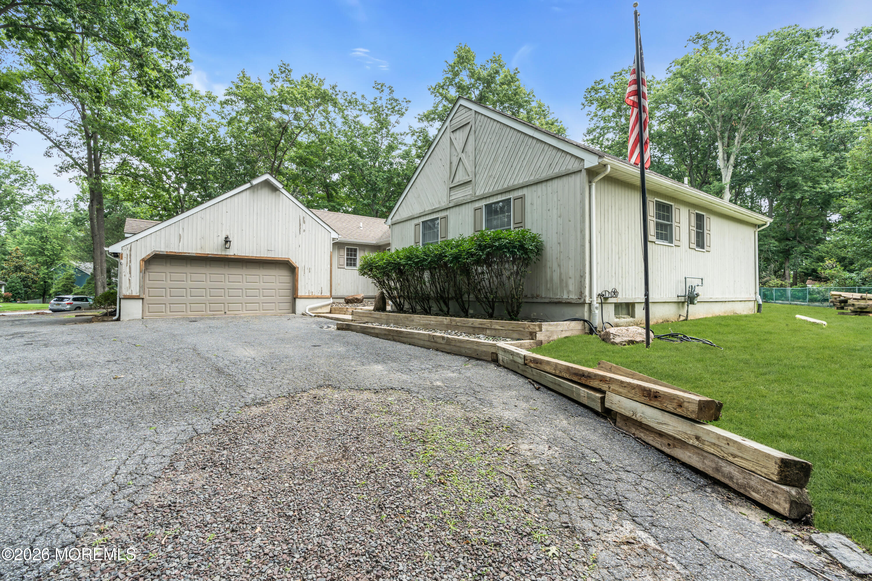10 Oakwood Drive New Egypt NJ 08533