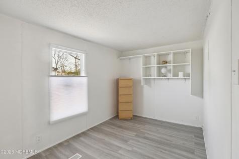 73 Camino Rio Toms River NJ 08755