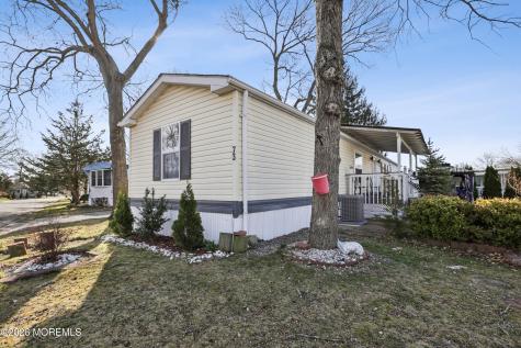 73 Camino Rio Toms River NJ 08755
