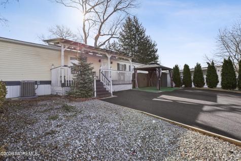 73 Camino Rio Toms River NJ 08755