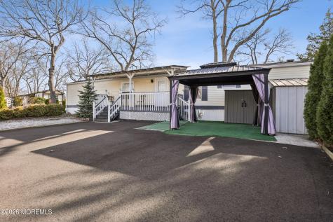 73 Camino Rio Toms River NJ 08755