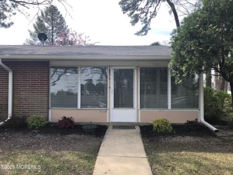 653F Plymouth Drive Lakewood NJ 08701