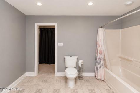 518 Monroe Avenue Woodbine NJ 08270