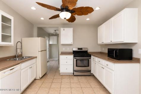 518 Monroe Avenue Woodbine NJ 08270