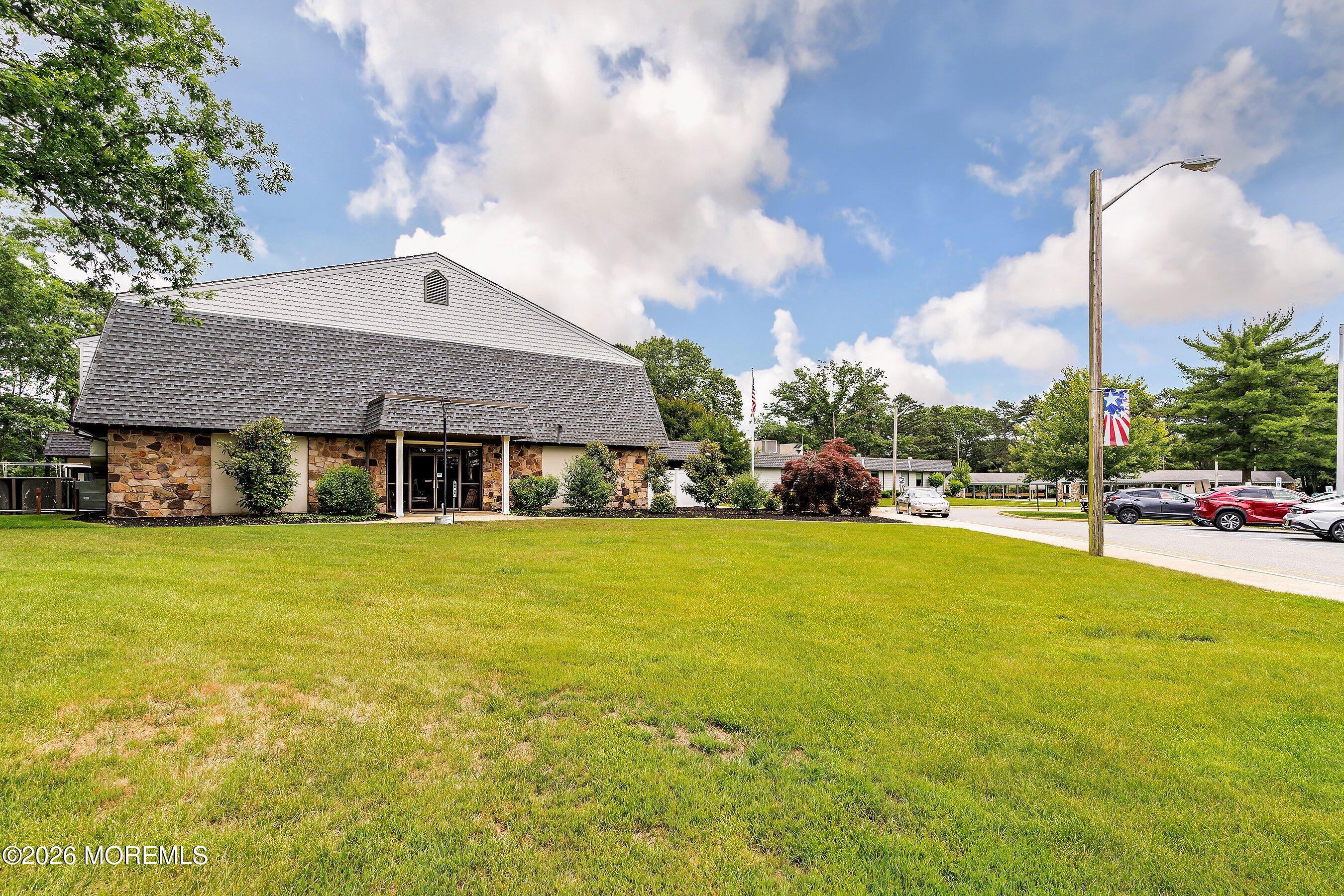 1219A Thornbury Lane Manchester NJ 08759