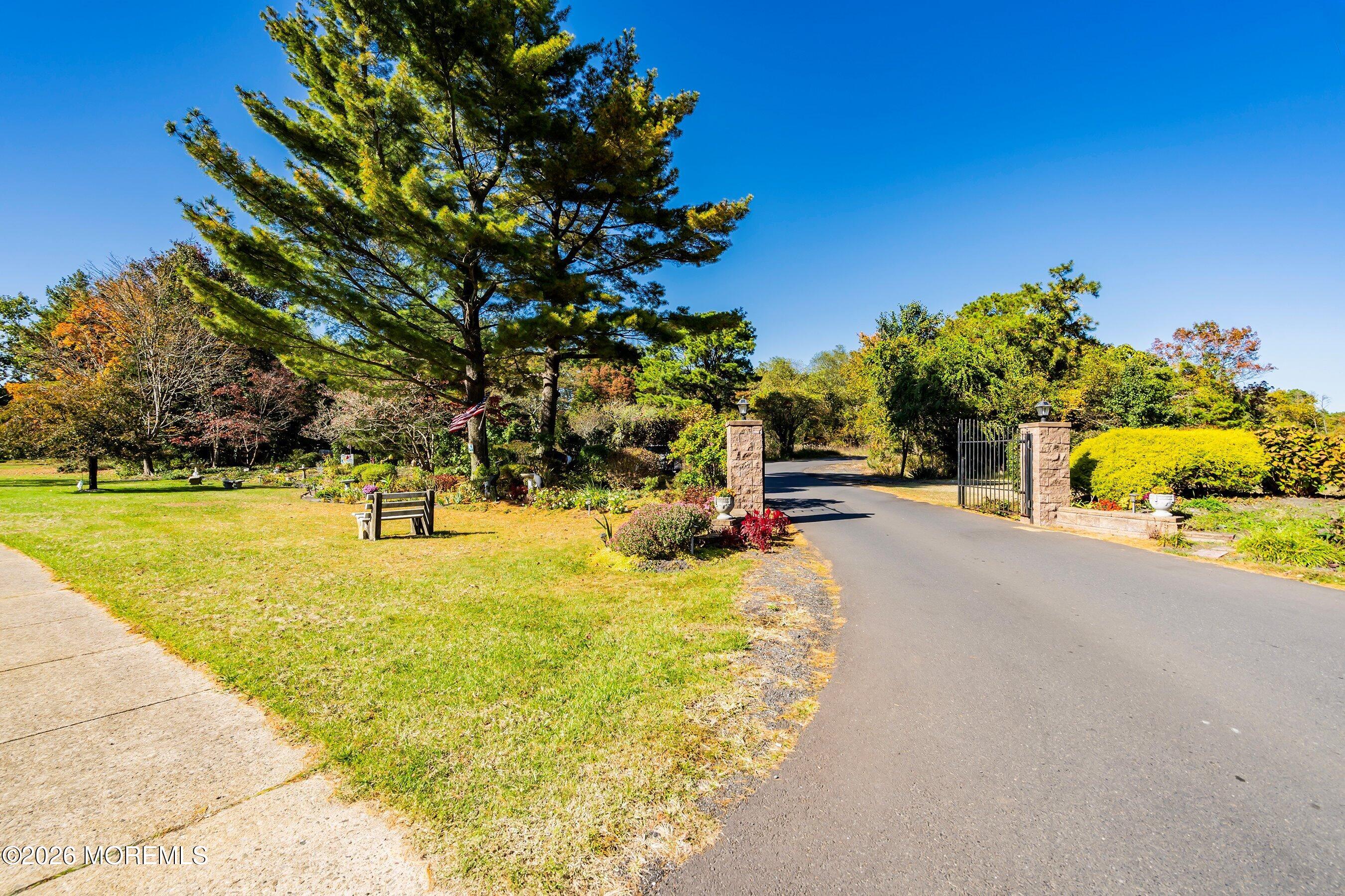 1219A Thornbury Lane Manchester NJ 08759