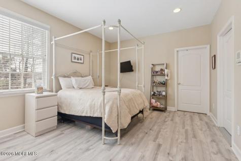 2 Slopebrook Lane Colts Neck NJ 07722