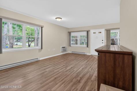 91F Buckingham Drive Lakewood NJ 08701